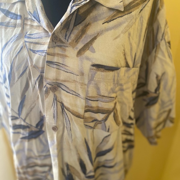 Men’s Beach Shirt - Picture 4 of 4